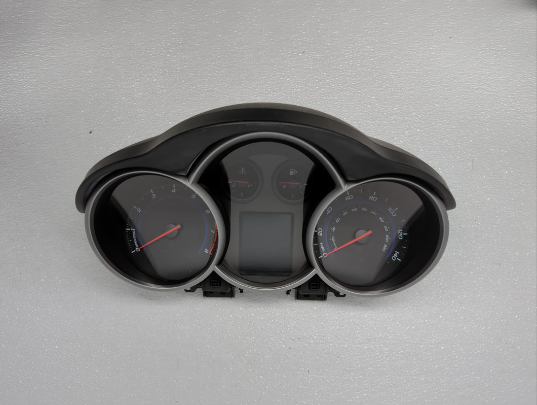 2011 Chevrolet Cruze Instrument Cluster Speedometer Gauges P/N:95018203 95235826 Fits OEM Used Auto Parts