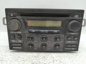 1998-2000 Honda Accord Radio AM FM Cd Player Receiver Replacement P/N:39101-S82-A230-M1 39101-S82-A220-M1 Fits 1998 1999 2000 OEM Used Auto Parts