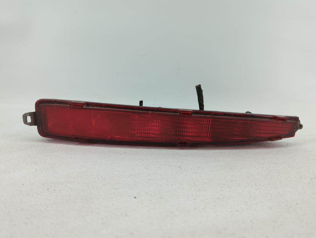 1994-1999 Cadillac Deville Tail Light Assembly Passenger Right OEM P/N:16517271 16517272 Fits 1994 1995 1996 1997 1998 1999 OEM Used Auto Parts