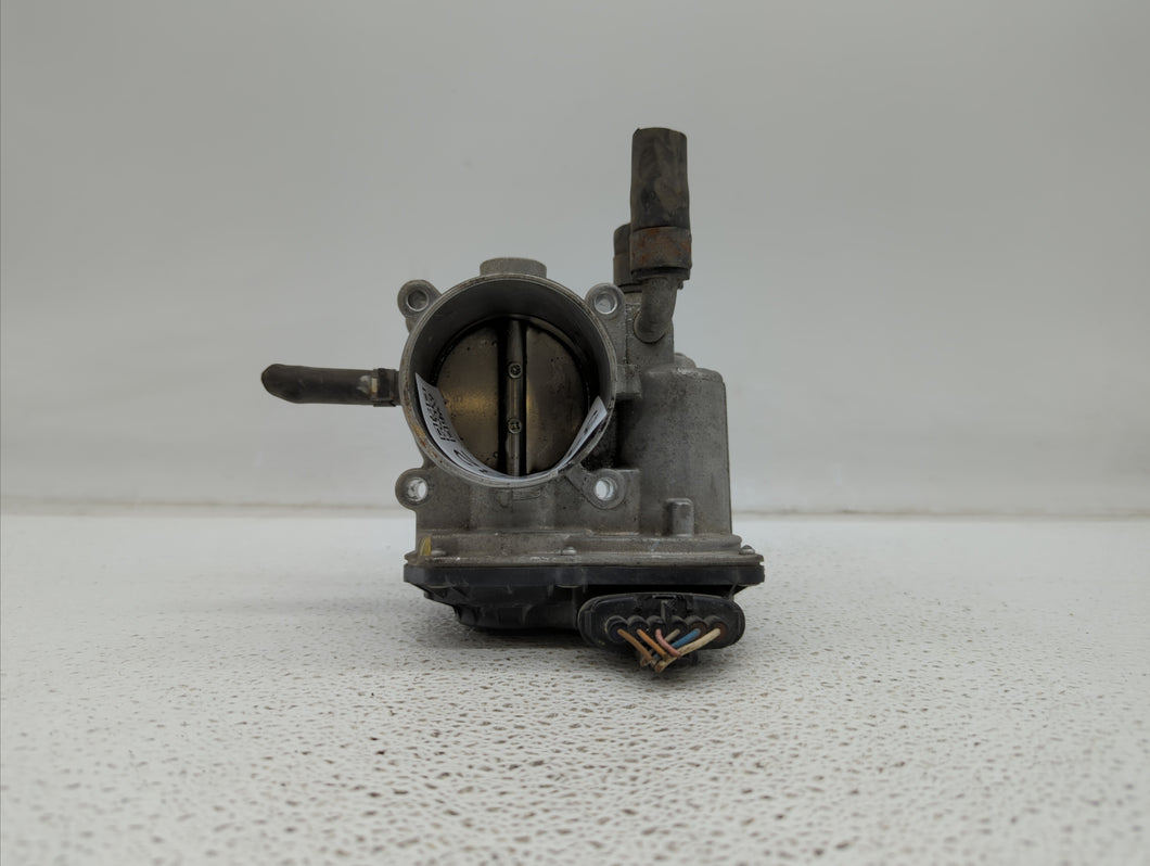 2012-2019 Kia Soul Throttle Body P/N:35100-2B300 Fits 2012 2013 2014 2015 2016 2017 2018 2019 OEM Used Auto Parts