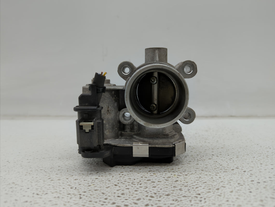 2017-2018 Chevrolet Cruze Throttle Body P/N:12671379AA Fits 2017 2018 OEM Used Auto Parts