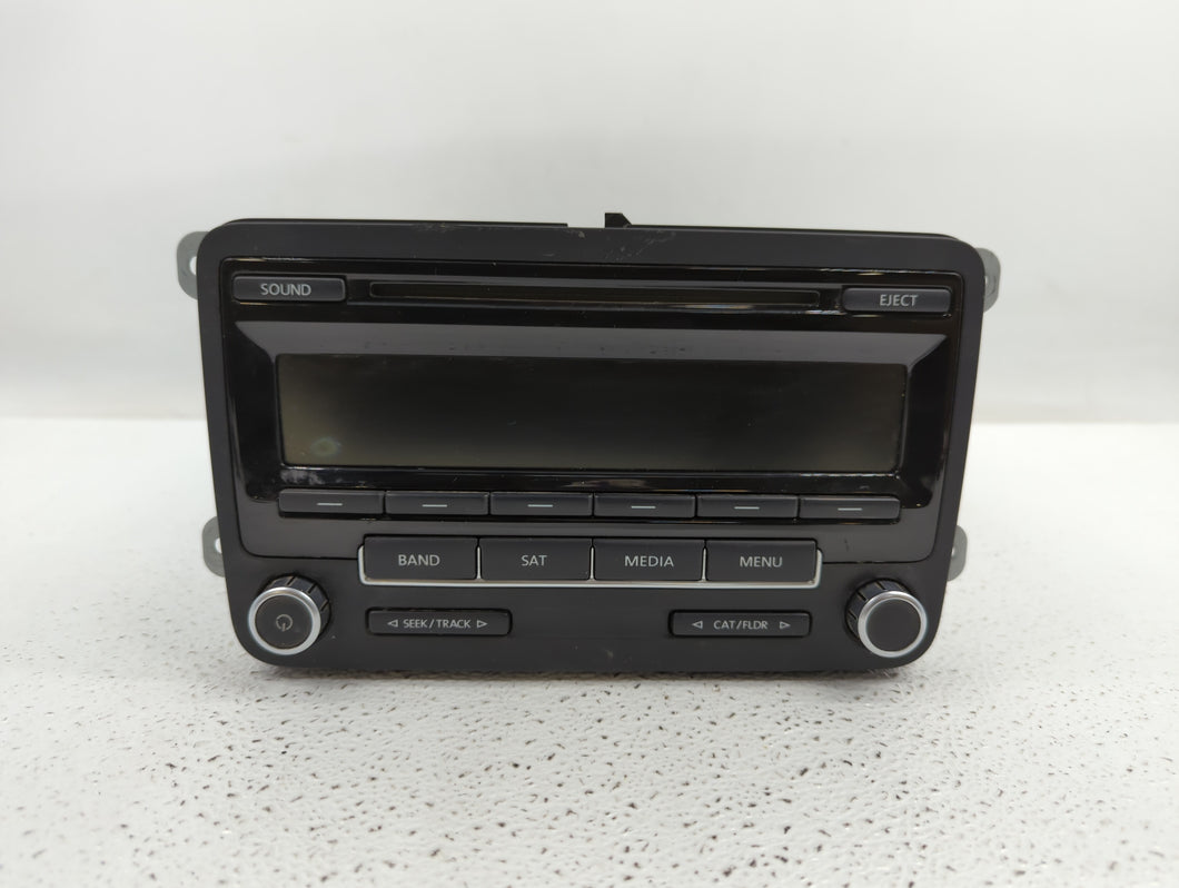 2013-2015 Volkswagen Passat Radio AM FM Cd Player Receiver Replacement P/N:1K0035164F 1K0 035 164 F Fits 2013 2014 2015 OEM Used Auto Parts