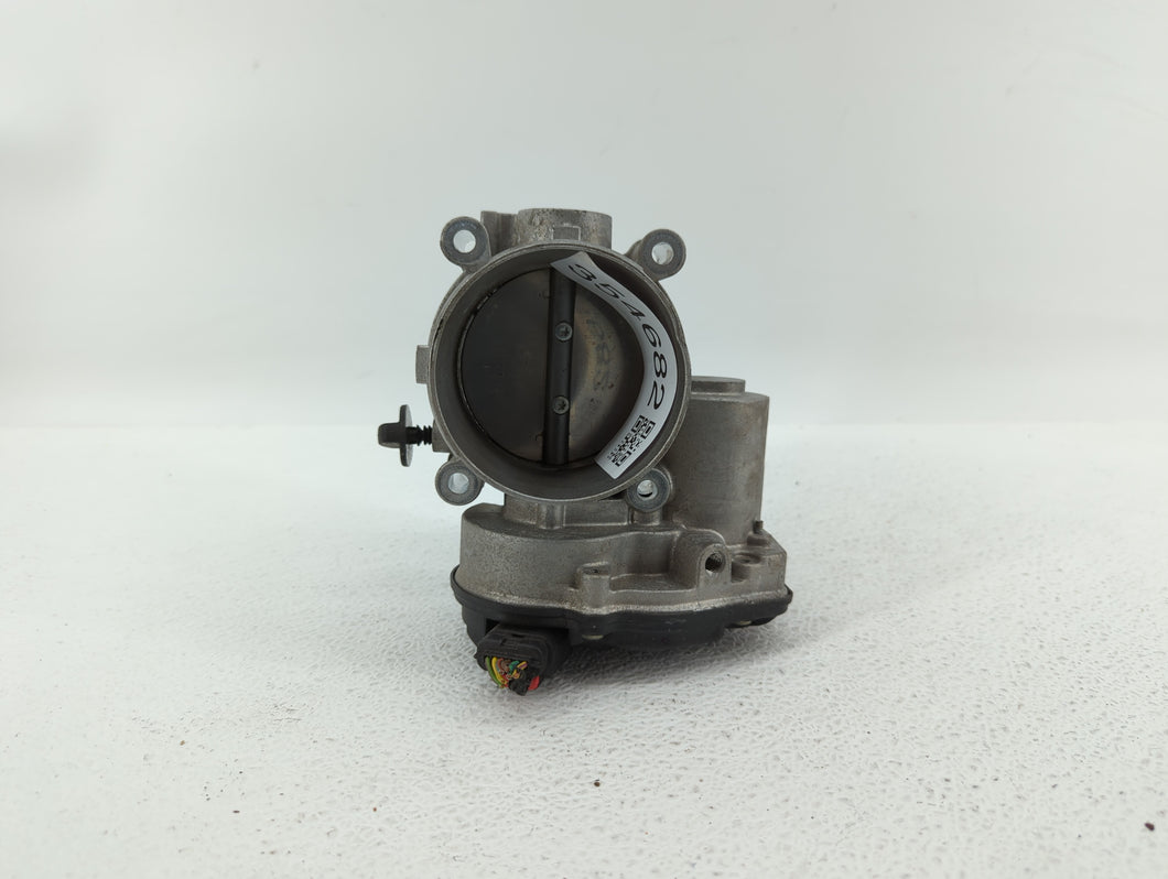 2011-2019 Ford Explorer Throttle Body P/N:AT4E-9F991-EJ AT4E-EH Fits 2011 2012 2013 2014 2015 2016 2017 2018 2019 OEM Used Auto Parts