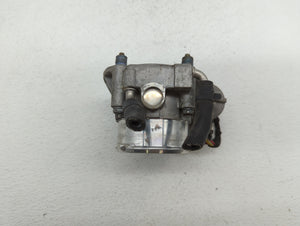 2011-2015 Kia Optima Throttle Body P/N:904501 0001 35100-2G700 Fits 2011 2012 2013 2014 2015 2016 OEM Used Auto Parts