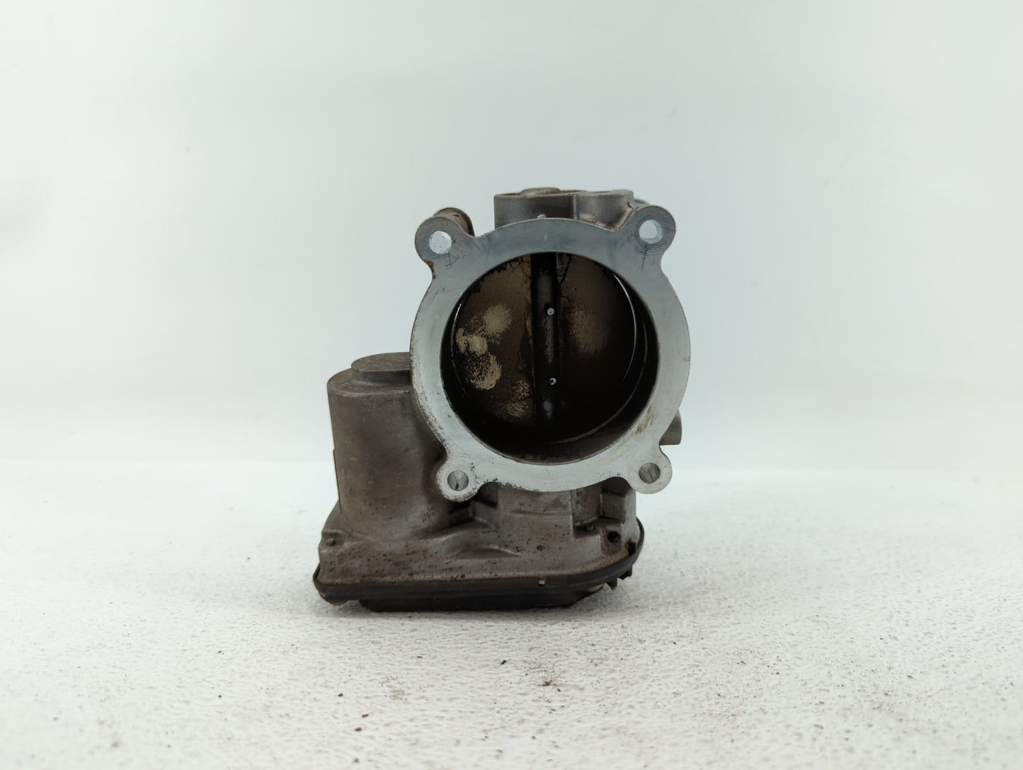 2011-2017 Ford Mustang Throttle Body P/N:AT4E-9F991-EJ AT4E-EH Fits 2011 2012 2013 2014 2015 2016 2017 2018 2019 OEM Used Auto Parts - Oemusedautoparts1.com