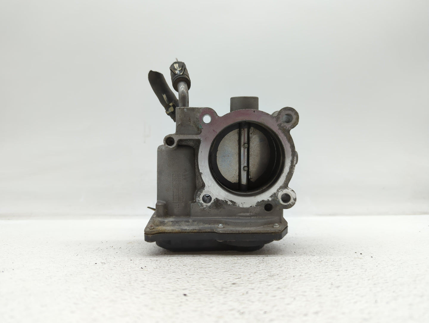 2011-2018 Hyundai Elantra Throttle Body P/N:35100-2E000 1302150124 Fits 2011 2012 2013 2014 2015 2016 2017 2018 2019 OEM Used Auto Parts - Oemusedautoparts1.com