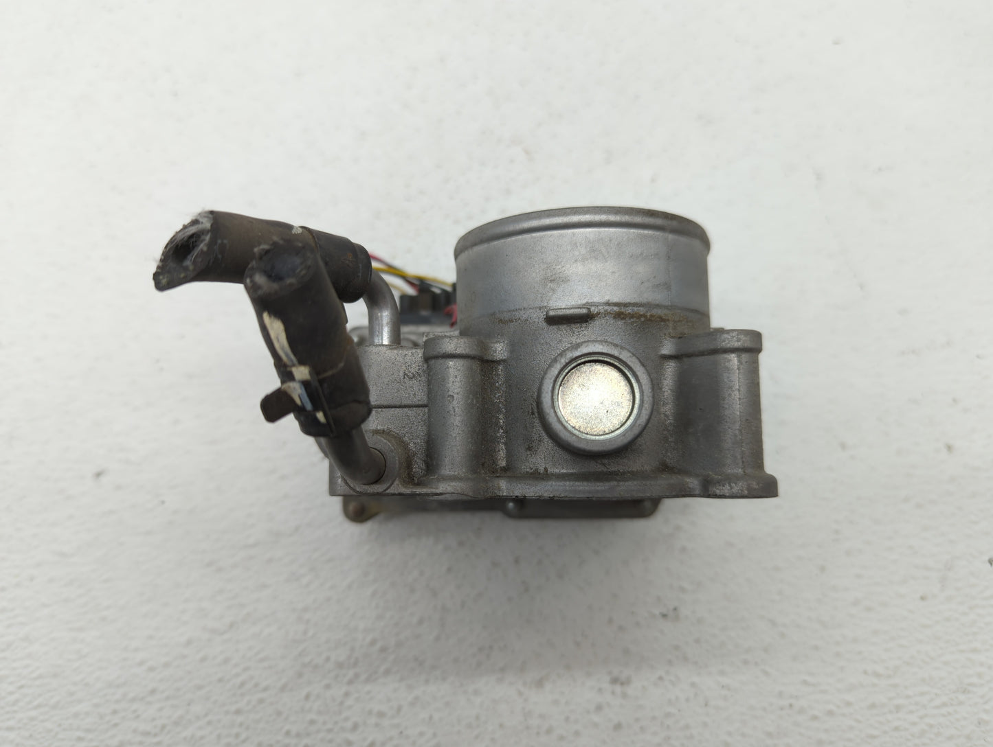 2011-2018 Hyundai Elantra Throttle Body P/N:35100-2E000 1302150124 Fits 2011 2012 2013 2014 2015 2016 2017 2018 2019 OEM Used Auto Parts - Oemusedautoparts1.com