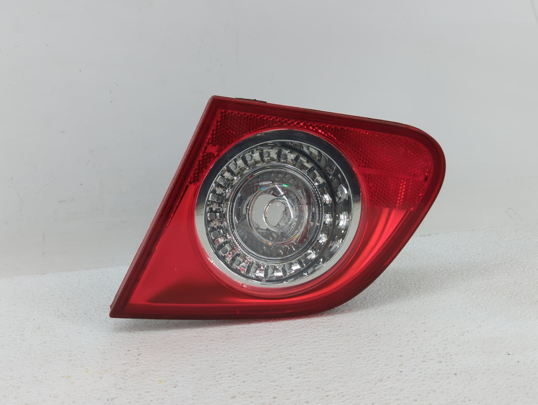 2006-2010 Volkswagen Passat Tail Light Assembly Passenger Right OEM P/N:3C5.945.094 E VW1K6945259 Fits 2006 2007 2008 2009 2010 OEM Used Auto Parts