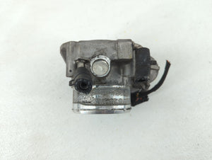 2014-2016 Kia Sportage Throttle Body P/N:904501 0001 35100-2G700 Fits 2011 2012 2013 2014 2015 2016 OEM Used Auto Parts