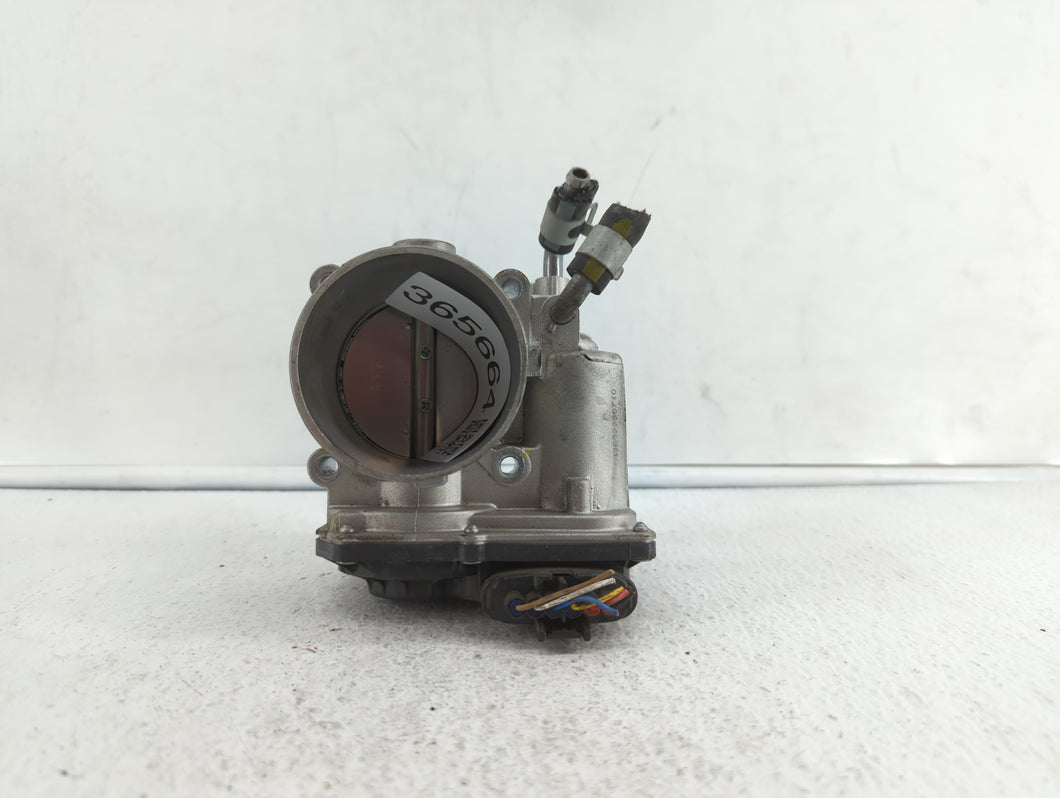 2018-2019 Hyundai Kona Throttle Body P/N:35100-2E400 35100-2E000 Fits 2012 2013 2014 2015 2016 2018 2019 OEM Used Auto Parts