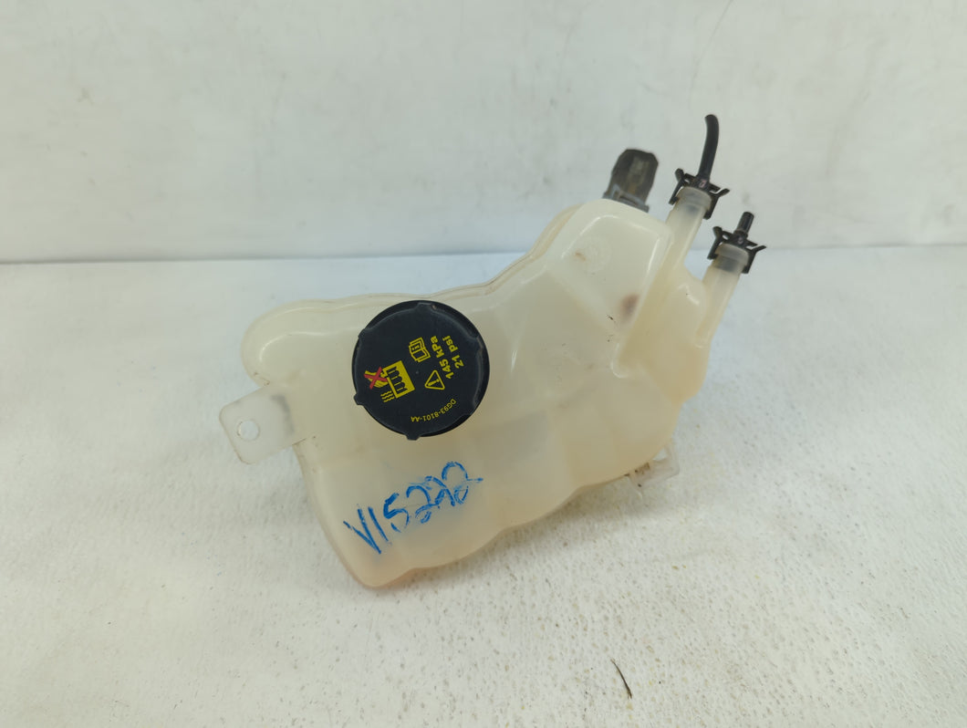 2013-2016 Ford Fusion Radiator Coolant Overflow Expansion Tank Bottle