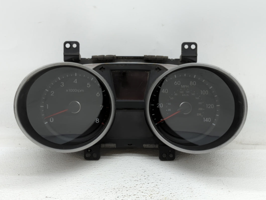 2011-2013 Hyundai Tucson Instrument Cluster Speedometer Gauges P/N:94100-2S015 Fits 2011 2012 2013 OEM Used Auto Parts