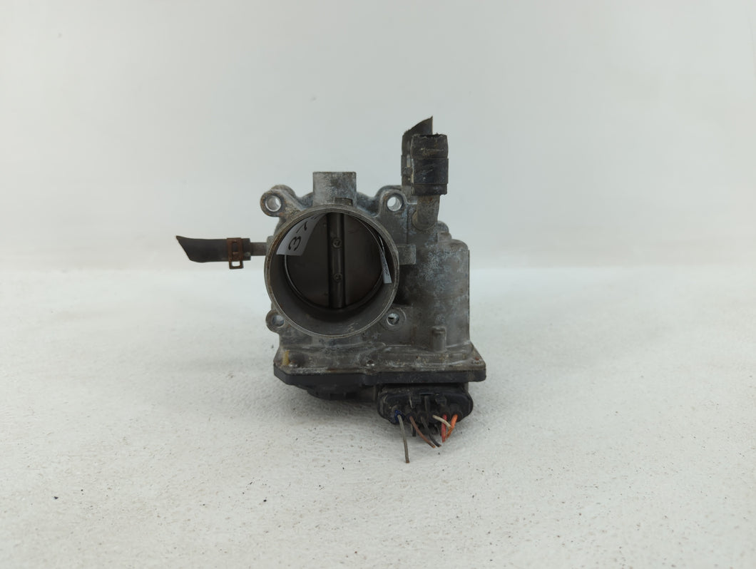 2012-2017 Hyundai Veloster Throttle Body P/N:35100-2B300 Fits 2012 2013 2014 2015 2016 2017 2018 2019 OEM Used Auto Parts