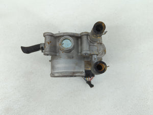 2012-2019 Kia Soul Throttle Body P/N:35100-2B300 Fits 2012 2013 2014 2015 2016 2017 2018 2019 OEM Used Auto Parts