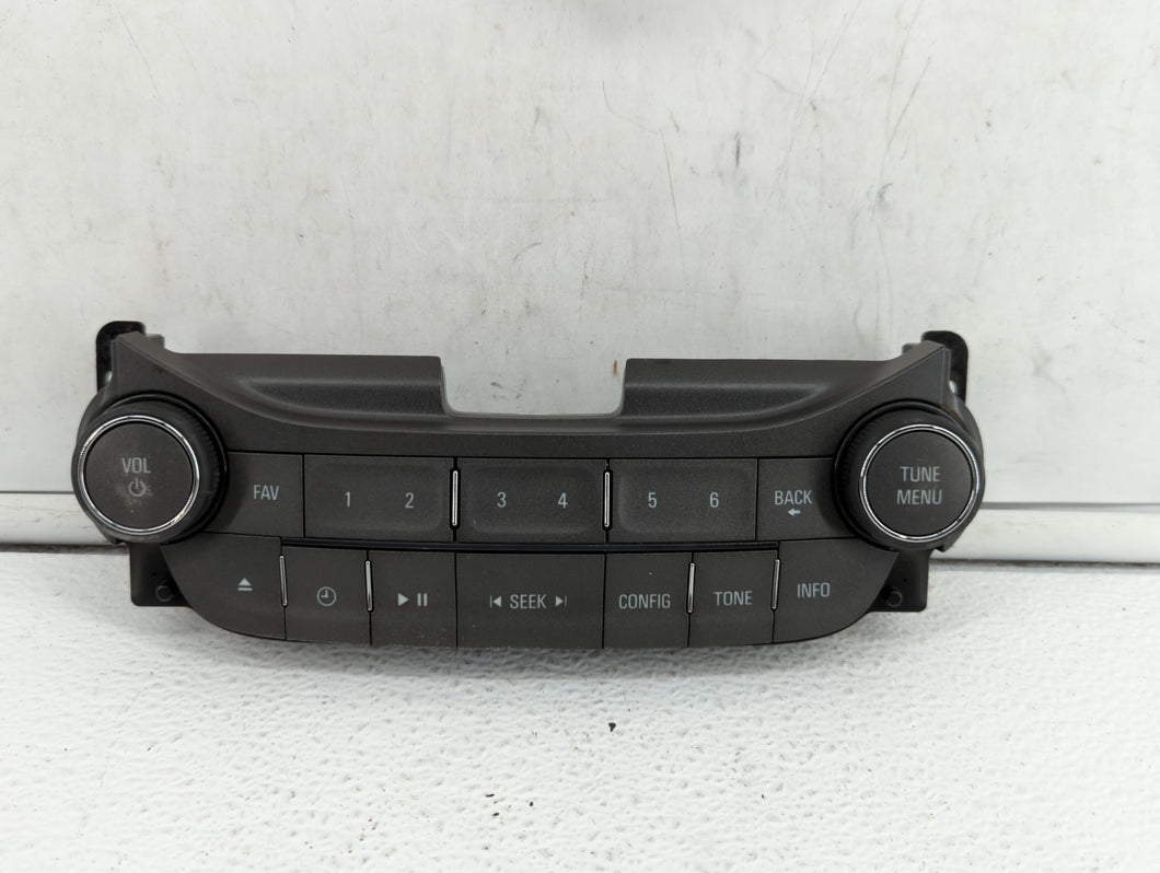 2013 Chevrolet Malibu Radio AM FM Cd Player Receiver Replacement P/N:22881001 Fits OEM Used Auto Parts