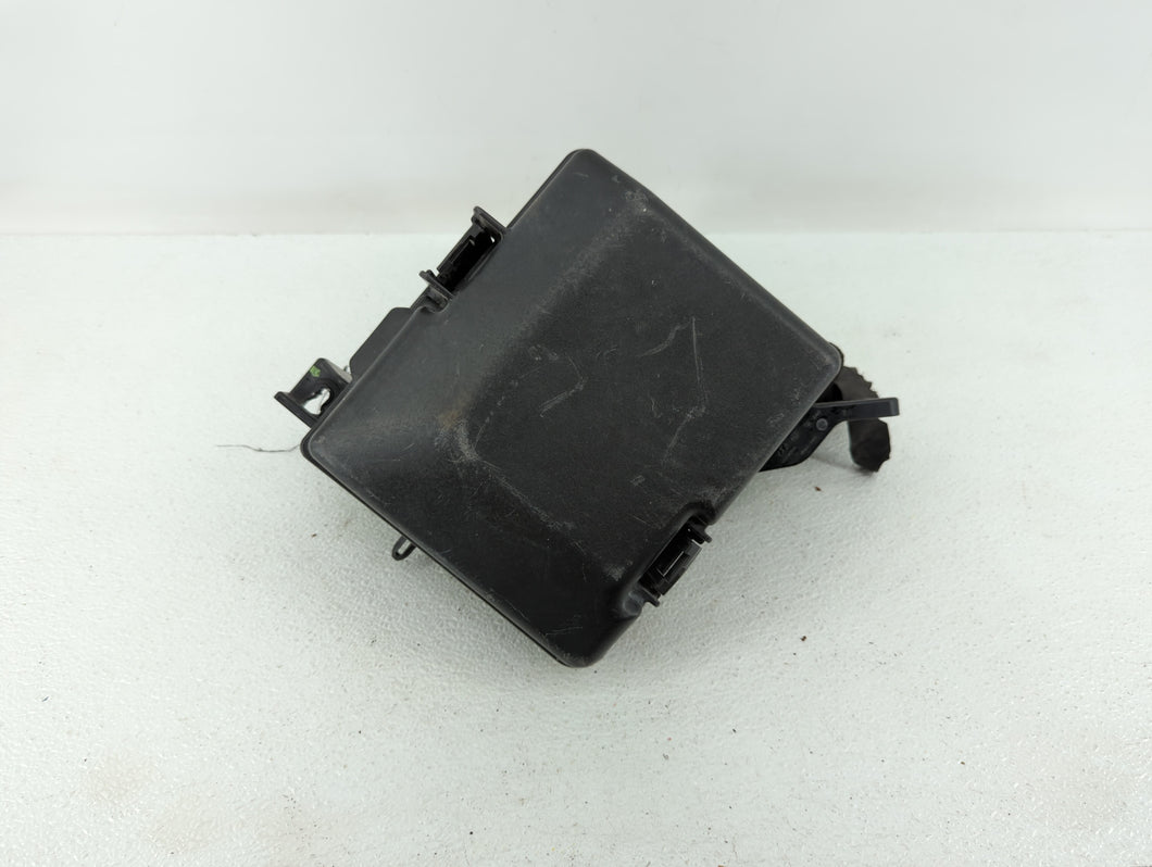 2016-2017 Hyundai Sonata Fusebox Fuse Box Panel Relay Module P/N:6423-0102-7-000 91271C2050LB Fits 2016 2017 OEM Used Auto Parts