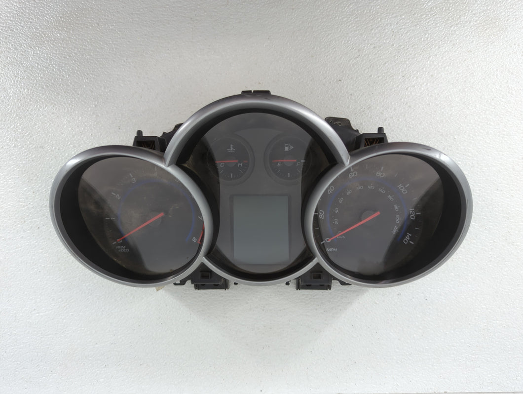 2015-2016 Chevrolet Cruze Instrument Cluster Speedometer Gauges P/N:42362675 811511914 Fits 2015 2016 OEM Used Auto Parts