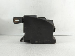 2011-2013 Ford Fiesta Fusebox Fuse Box Panel Relay Module P/N:7171-3330-30 AE8T-14A003 Fits 2011 2012 2013 OEM Used Auto Parts