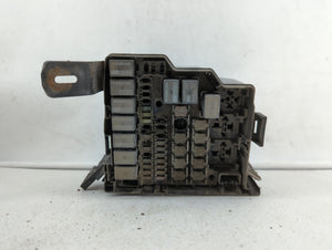 2011-2013 Ford Fiesta Fusebox Fuse Box Panel Relay Module P/N:7171-3330-30 AE8T-14A003 Fits 2011 2012 2013 OEM Used Auto Parts