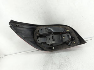 2004-2005 Bmw 545i Tail Light Assembly Passenger Right OEM P/N:158 238 03 7 165 740 Fits 2004 2005 2006 2007 OEM Used Auto Parts