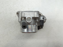 2011-2014 Hyundai Sonata Throttle Body P/N:904501 0001 35100-2G700 Fits 2011 2012 2013 2014 2015 2016 OEM Used Auto Parts