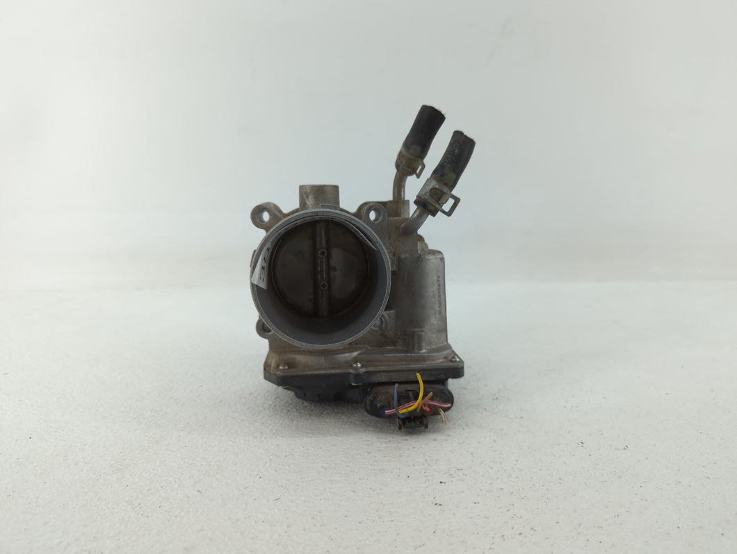 2014-2016 Kia Forte Throttle Body P/N:35100-2E400 35100-2E000 Fits 2012 2013 2014 2015 2016 2018 2019 OEM Used Auto Parts