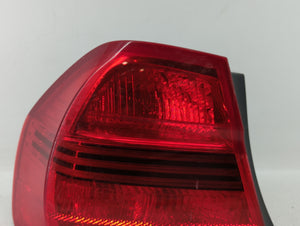 2006 Bmw 330i Tail Light Assembly Driver Left OEM P/N:7161955 7 161 955 Fits 2007 2008 OEM Used Auto Parts