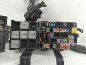 2007-2010 Lincoln Mkz Fusebox Fuse Box Panel Relay Module P/N:7E5T-14A003-BA Fits 2007 2008 2009 2010 OEM Used Auto Parts