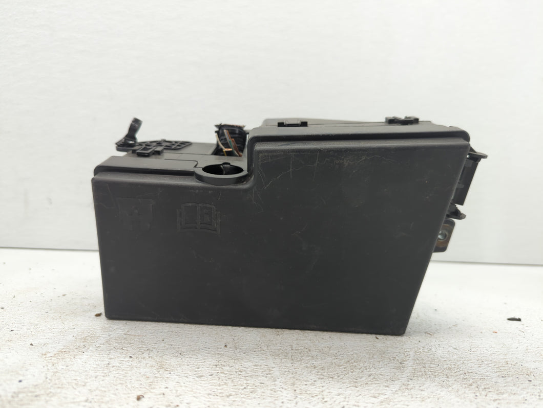 2010-2012 Mazda Cx-7 Fusebox Fuse Box Panel Relay Module P/N:EG21-66767 Fits 2010 2011 2012 OEM Used Auto Parts