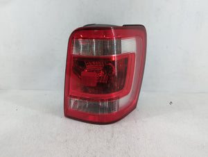 2008-2012 Ford Escape Tail Light Assembly Passenger Right OEM P/N:9L84-13B504-A 8L84-13B504-A Fits 2008 2009 2010 2011 2012 OEM Used Auto Parts