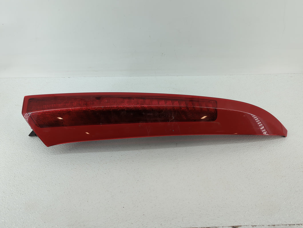 2003-2006 Volvo Xc90 Tail Light Assembly Passenger Right OEM P/N:9483772 30678221 Fits 2003 2004 2005 2006 OEM Used Auto Parts