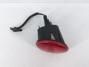 2006-2011 Chevrolet Hhr Tail Light Assembly Driver Left OEM P/N:25823016 15875485 Fits 2006 2007 2008 2009 2010 2011 OEM Used Auto Parts