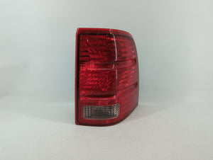 2002-2005 Ford Explorer Tail Light Assembly Passenger Right OEM P/N:5480780 1L2X-13B504-B Fits 2002 2003 2004 2005 OEM Used Auto Parts