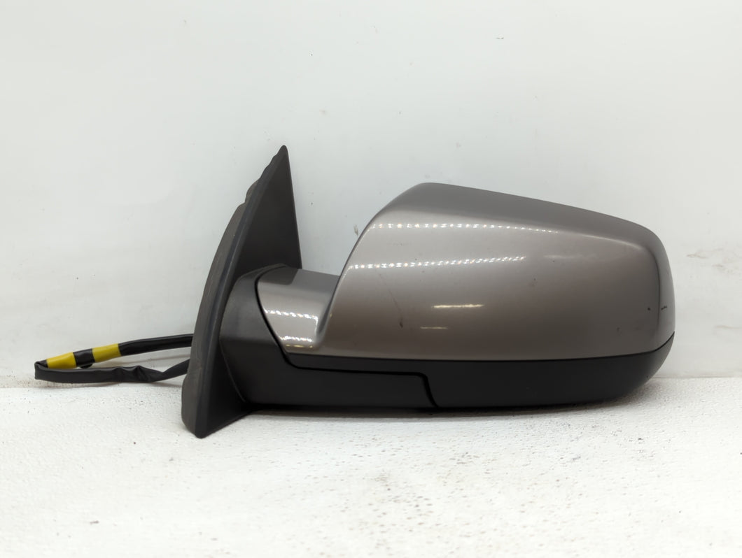 2010-2011 Chevrolet Equinox Side Mirror Replacement Driver Left View Door Mirror P/N:P20858731 P20858735 Fits 2010 2011 OEM Used Auto Parts