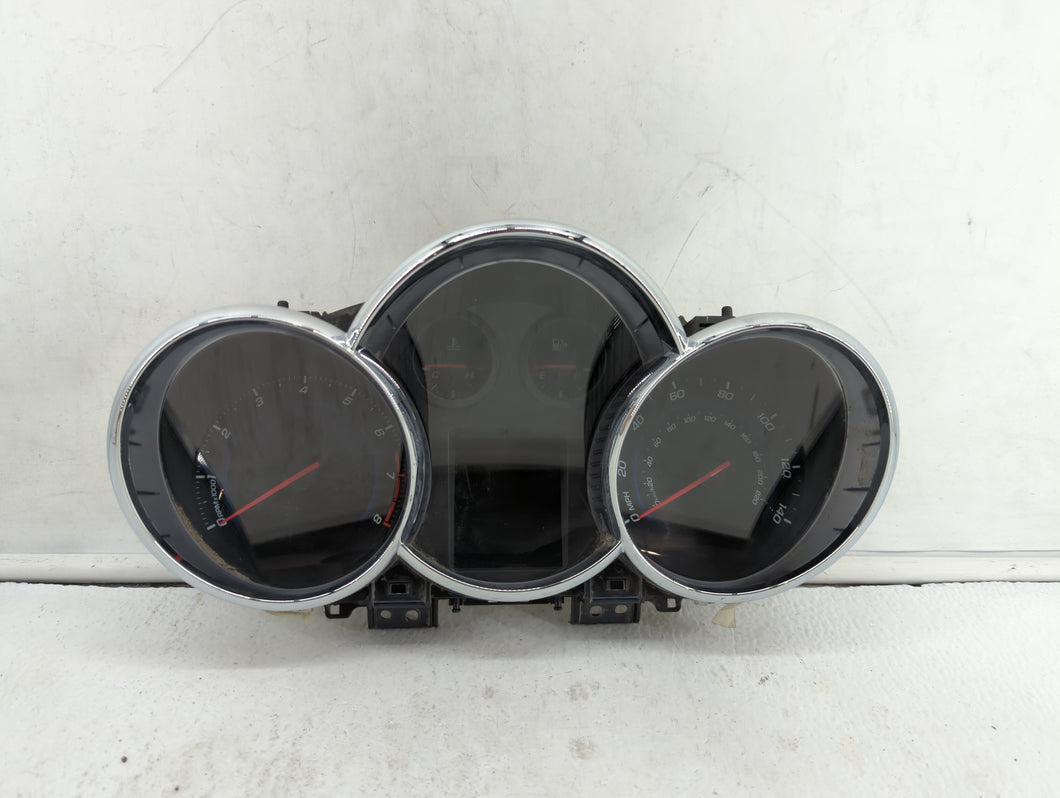 2013-2014 Chevrolet Cruze Instrument Cluster Speedometer Gauges P/N:95129376 Fits 2013 2014 OEM Used Auto Parts