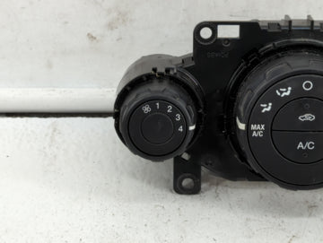 2014-2019 Ford Fiesta Climate Control Module Temperature AC/Heater Replacement P/N:D2BT 19980 AB D2BT-19980-AE Fits OEM Used Auto Parts