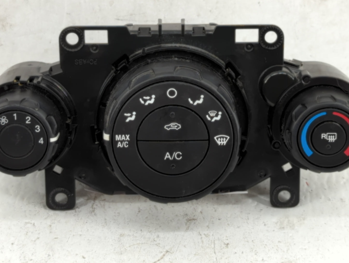 2014-2019 Ford Fiesta Climate Control Module Temperature AC/Heater Replacement P/N:D2BT 19980 AB D2BT-19980-AE Fits OEM Used Auto Parts - Oemusedautoparts1.com