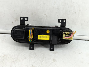 2014-2016 Kia Forte Climate Control Module Temperature AC/Heater Replacement P/N:97250-A7051WK 97250-A7052WK Fits 2014 2015 2016 OEM Used Auto Parts