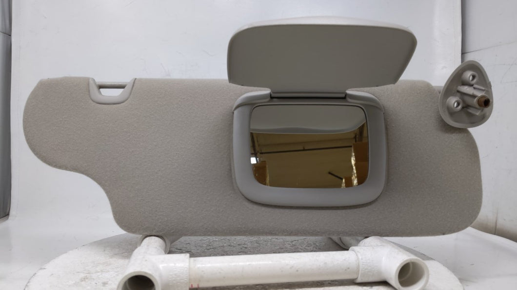 2000 Ford Taurus Sun Visor Shade Replacement Passenger Right Mirror Fits OEM Used Auto Parts - Oemusedautoparts1.com