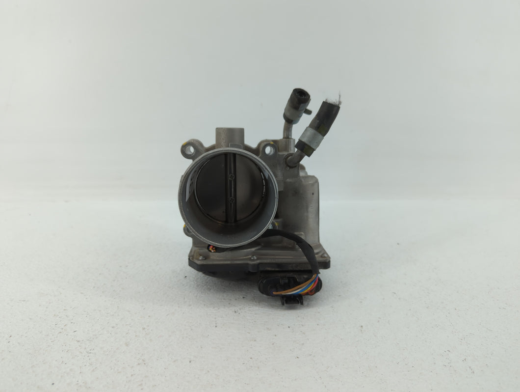 2018-2019 Hyundai Kona Throttle Body P/N:35100-2E400 35100-2E000 Fits 2012 2013 2014 2015 2016 2018 2019 OEM Used Auto Parts