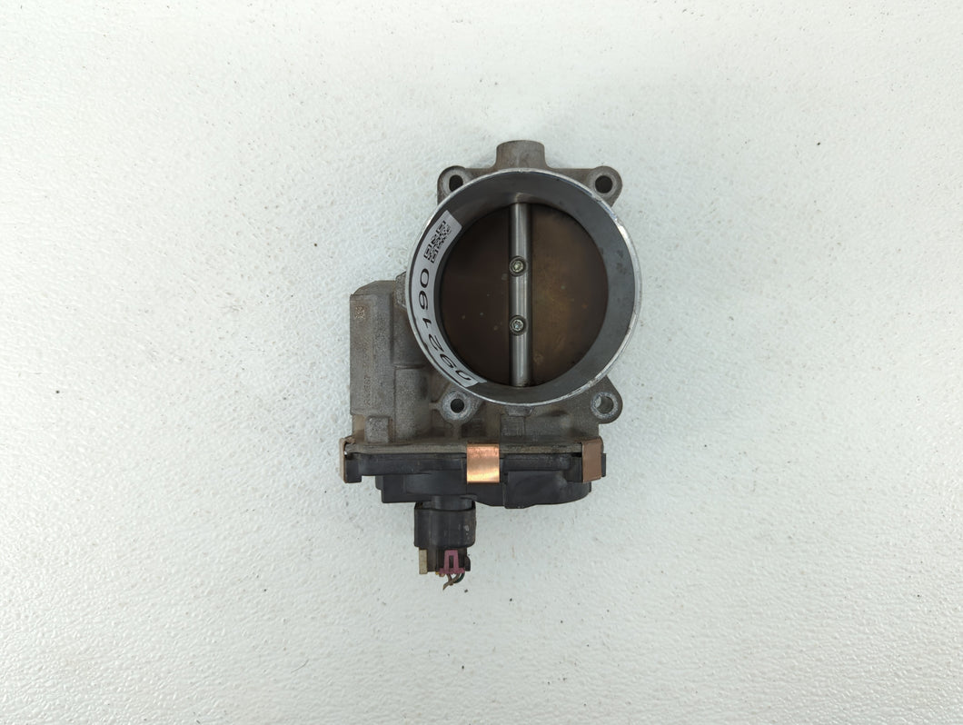 2009-2014 Chevrolet Tahoe Throttle Body P/N:RME87-3C9992 Fits 2009 2010 2011 2012 2013 2014 2015 OEM Used Auto Parts