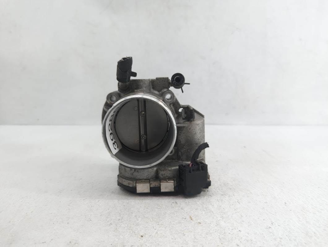 2012-2015 Kia Sorento Throttle Body P/N:35100-2G700 Fits 2011 2012 2013 2014 2015 2016 OEM Used Auto Parts