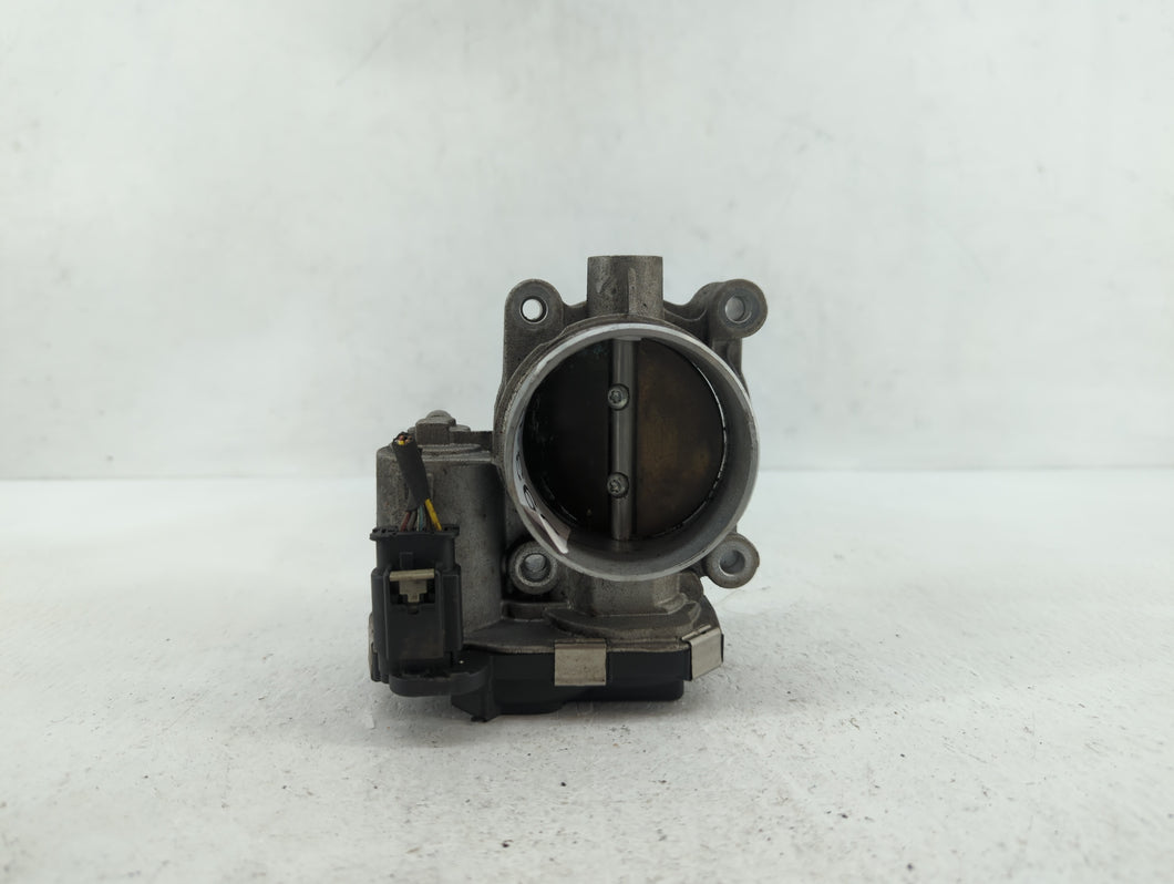 2016-2018 Chevrolet Colorado Throttle Body P/N:12670839AA 12627217DA Fits 2016 2017 2018 2019 OEM Used Auto Parts