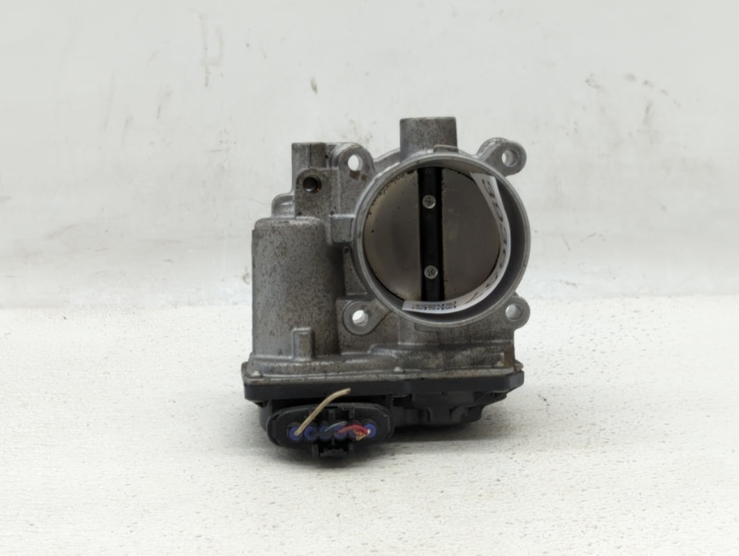 2010-2012 Subaru Legacy Throttle Body P/N:16112AA350 Fits 2010 2011 2012 OEM Used Auto Parts