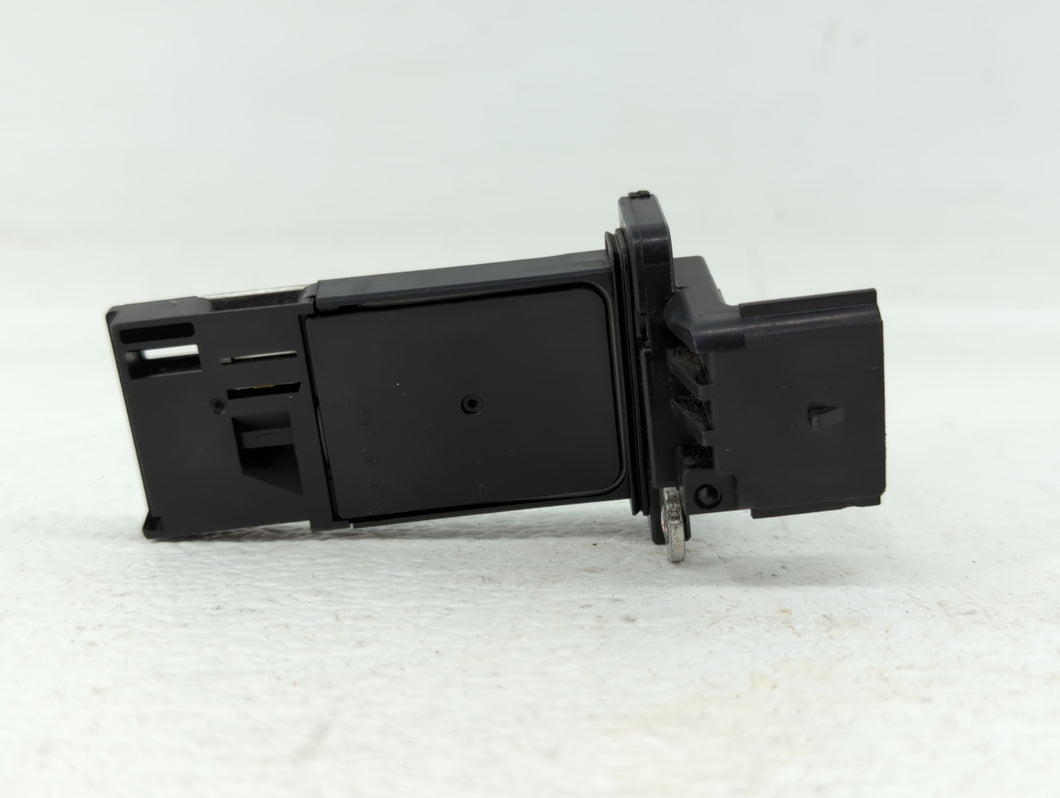 2014-2018 Gmc Sierra 1500 Mass Air Flow Meter Maf Black