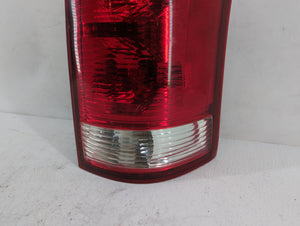 2002-2003 Saturn Vue Tail Light Assembly Passenger Right OEM P/N:22692371 22711438 Fits 2002 2003 OEM Used Auto Parts