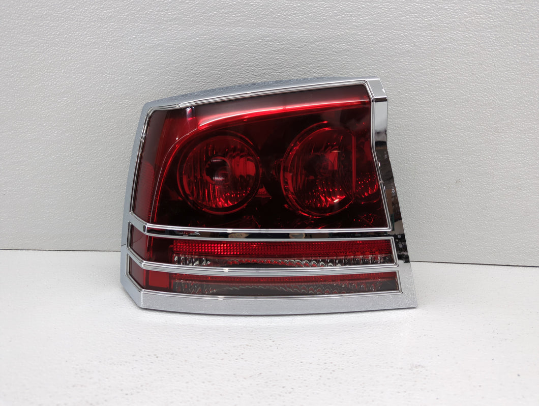 2006-2008 Dodge Charger Tail Light Assembly Driver Left OEM P/N:04805849AD 04805849AB Fits 2006 2007 2008 OEM Used Auto Parts