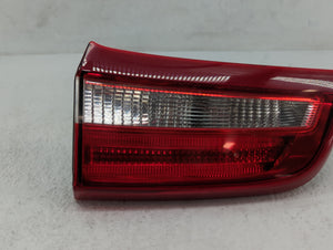 1998-2005 Lexus Gs300 Tail Light Assembly Passenger Right OEM P/N:30796272 Fits 1998 1999 2000 2001 2002 2003 2004 2005 OEM Used Auto Parts