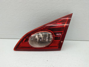 2009-2010 Nissan Murano Tail Light Assembly Passenger Right OEM P/N:E423266 Fits 2009 2010 OEM Used Auto Parts