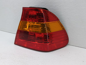 2002-2005 Bmw 325i Tail Light Assembly Passenger Right OEM P/N:6 907 934 6 946 534 Fits 2002 2003 2004 2005 OEM Used Auto Parts